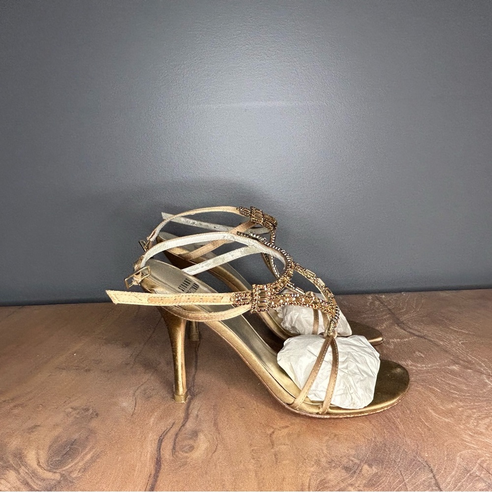 Stuart Weitzman Heels With Crystals - image 3